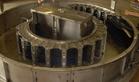 cable and hose protection on turn bridge